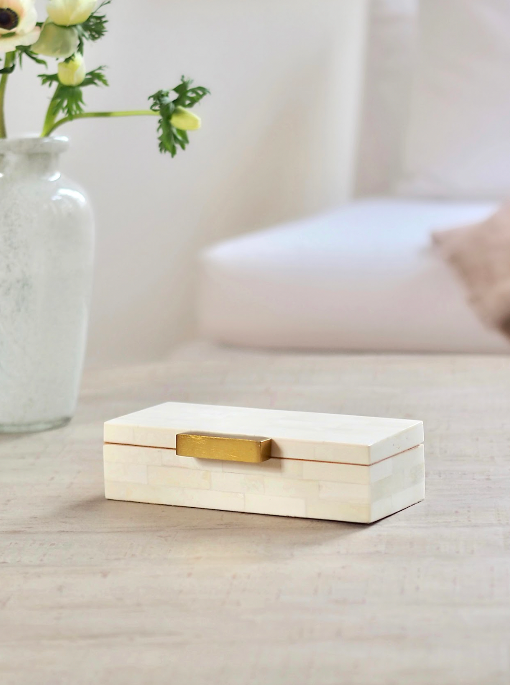 Mirabel Bone Box w Handle